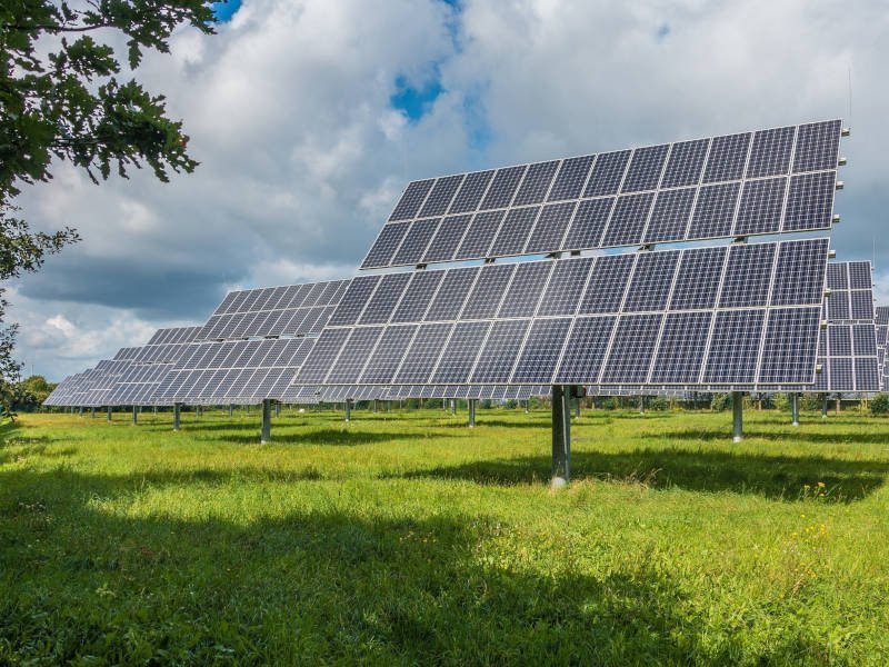Jaké energie jsou kolem solárních panelů? Jaké energie jsou kolem solárních panelů?